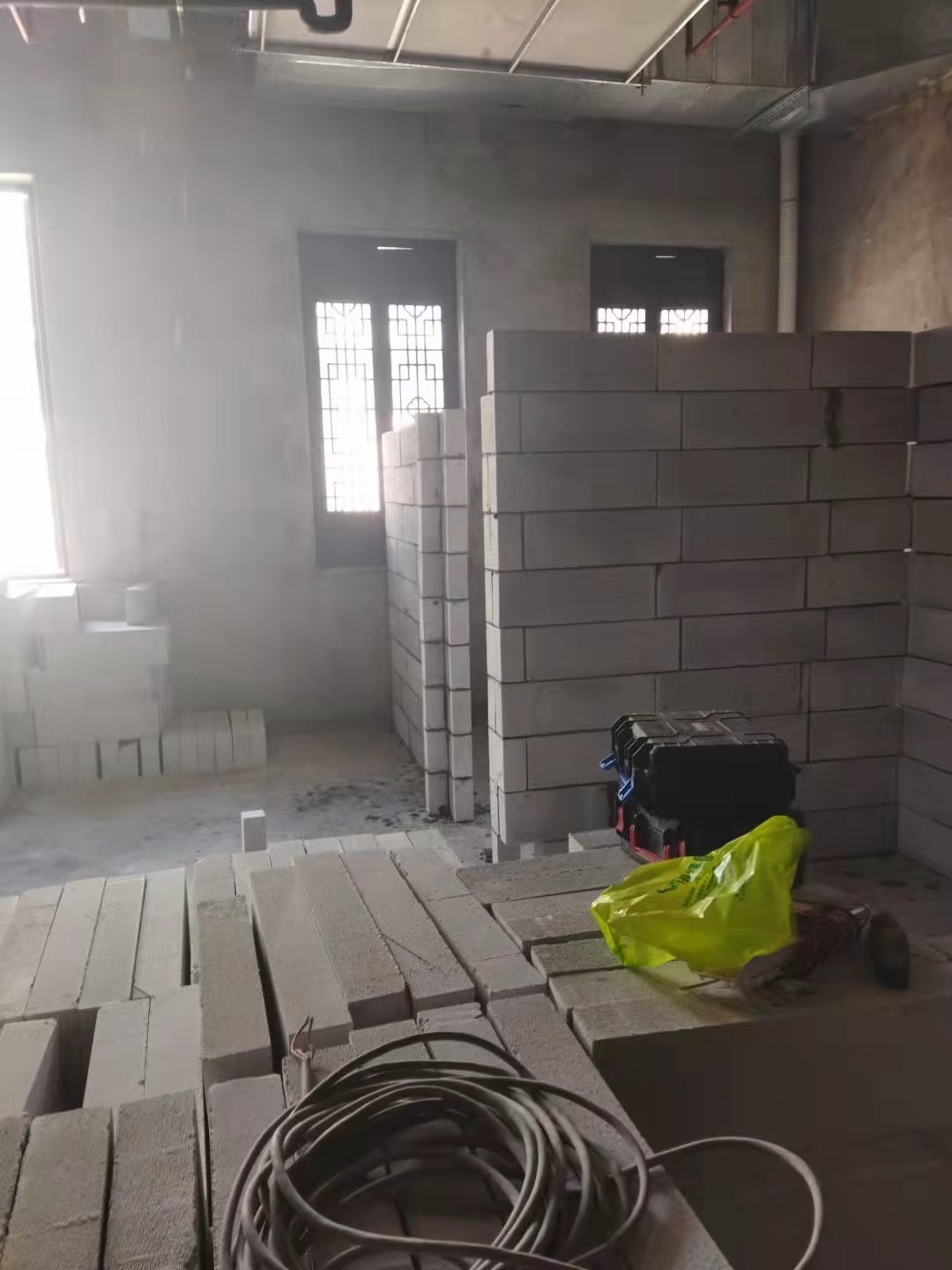 加气块隔墙施工效果